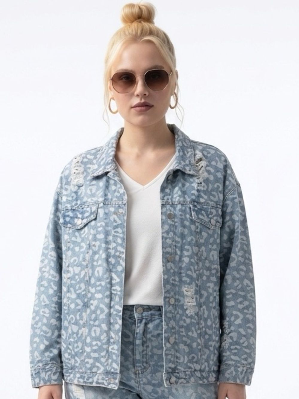 JODIFL | Blue Denim Jean Jacket Oversized Distressed Leopard Print Women’s M